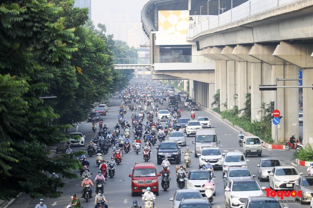 Xây dựng văn hóa giao thông Hà Nội, nét đẹp đô thị văn minh - Bài 3: &quot;Chìa khóa&quot; để bảo vệ cuộc sống - Ảnh 1.