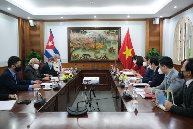 Thúc đẩy các hoạt động VHTTDL có quy mô xứng tầm với mối quan hệ chính trị tốt đẹp giữa Việt Nam - Cuba - Ảnh 1.