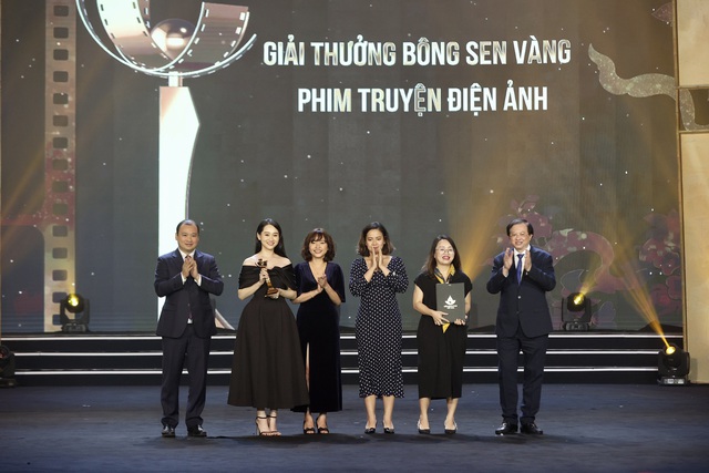 Bế mạc Liên hoan phim Việt Nam lần thức XXII: Giải Bông sen Vàng gọi tên &quot;Mắt biếc&quot; ở thể loại phim truyện điện ảnh - Ảnh 4.