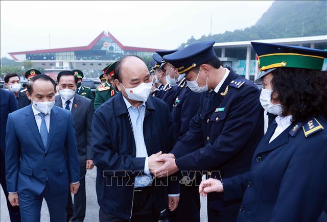 Chủ tịch nước Nguyễn Xuân Phúc thăm và làm việc tại Lạng Sơn - Ảnh 2.