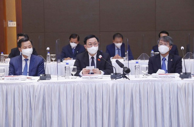 Chủ tịch Quốc hội tọa đàm với các Tập đoàn lớn của Hàn Quốc - Ảnh 1.