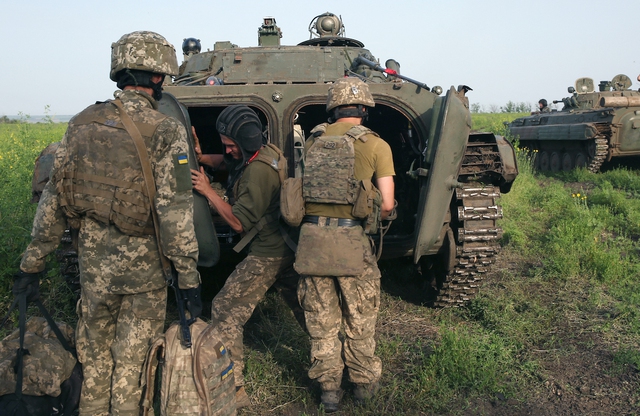 Nga và Mỹ đối mặt với loạt căng thẳng về vấn đề Ukraine - Ảnh 1.