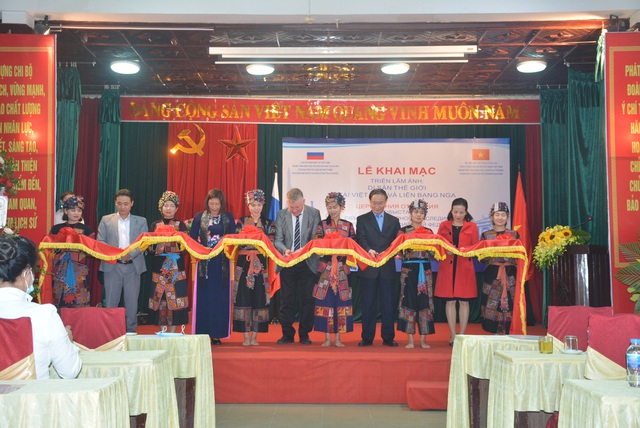 Triển lãm ảnh &quot;Di sản thế giới tại Việt Nam và Liên Bang Nga tại Bảo tàng Văn hóa các dân tộc Việt Nam - Ảnh 2.