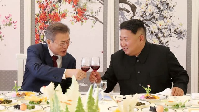 Nhà lãnh đạo Hàn Quốc đi ngược mọi dự đoán giữa hoàng hôn nhiệm kỳ - Ảnh 2.