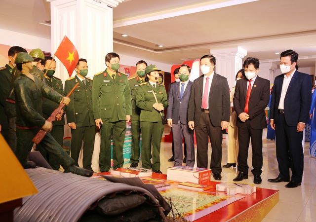 Nhiều kiều bào Việt Nam tham gia cuộc thi tìm hiểu về Đại tướng Võ Nguyên Giáp - Ảnh 1.