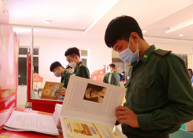Nhiều kiều bào Việt Nam tham gia cuộc thi tìm hiểu về Đại tướng Võ Nguyên Giáp - Ảnh 3.