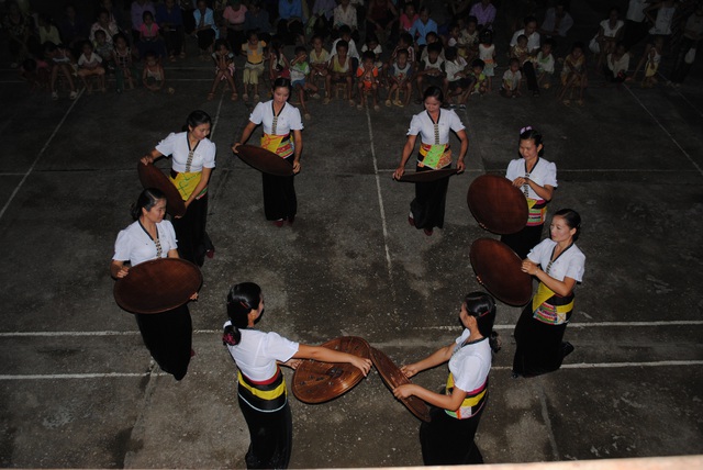 Hình thành môi trường văn hóa lành mạnh trong cộng đồng ở Lai Châu - Ảnh 3.