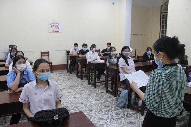 Thừa Thiên Huế: Các trường THPT sẽ tổ chức dạy học trực tiếp từ ngày 13/12 - Ảnh 1.
