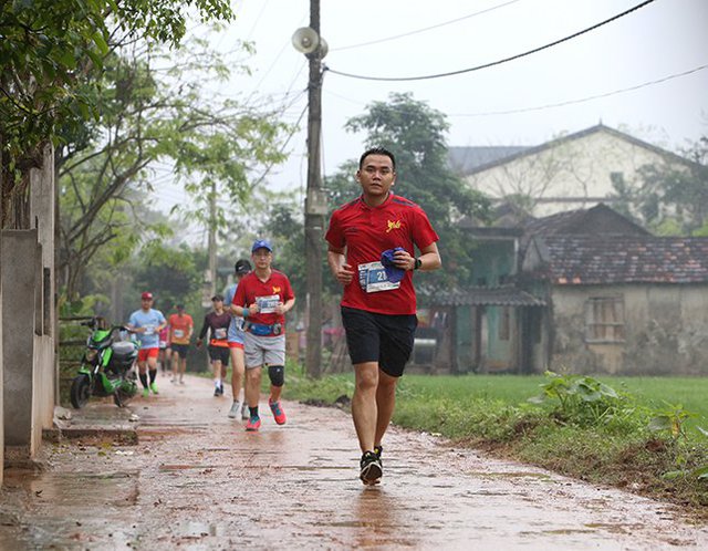 Gần 1.600 người tham gia “Quảng Bình Discovery Marathon” hào hứng với đường chạy giữa lòng di sản - Ảnh 6.
