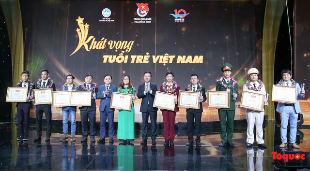 Vinh danh 10 gương mặt trẻ Việt Nam tiêu biểu năm 2020 - Ảnh 9.