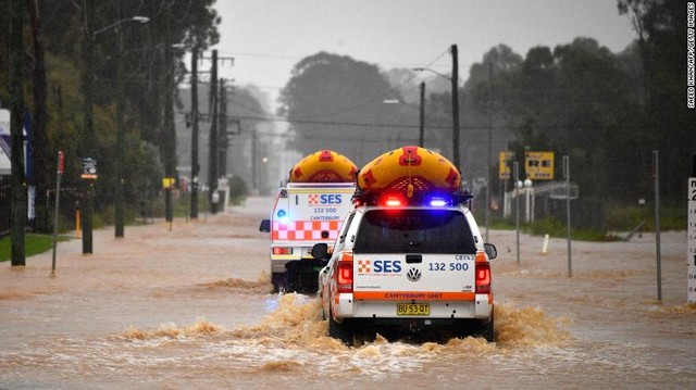 Australia sơ tán hàng nghìn người dân trong trận lũ lụt kỷ lục - Ảnh 1.
