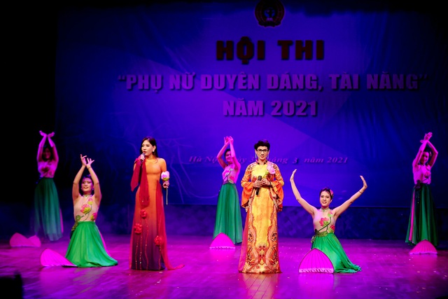 Nhiều tiết mục ấn tượng trong Hội thi “Phụ nữ duyên dáng, tài năng” năm 2021 - Ảnh 7.