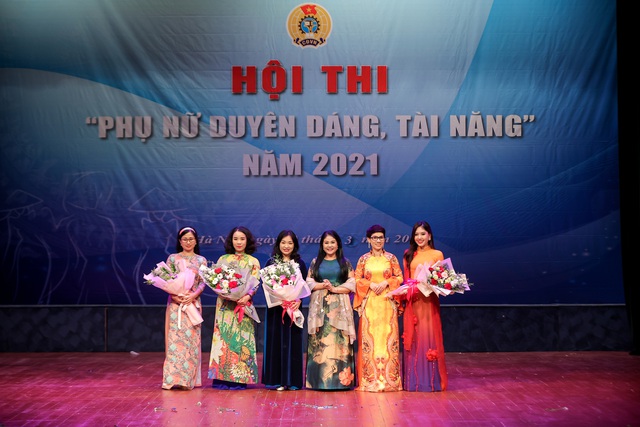 Nhiều tiết mục ấn tượng trong Hội thi “Phụ nữ duyên dáng, tài năng” năm 2021 - Ảnh 13.