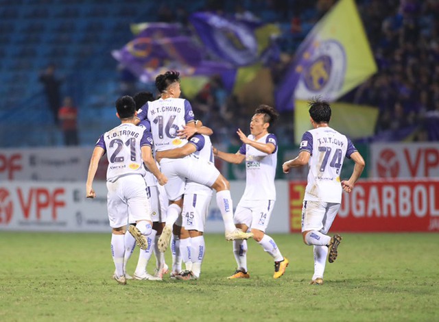 Vòng 9 V-League 2021: HAGL thoát nạn, Hà Nội FC trở lại đường đua - Ảnh 1.