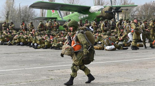 Kế hoạch rút quân của Nga sau căng thẳng gần biên giới Ukriane - Ảnh 1.