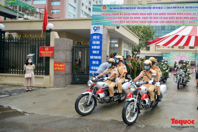 Công an Hà Nội ra quân bảo đảm an ninh, trật tự cho bầu cử Quốc hội khóa XV - Ảnh 5.