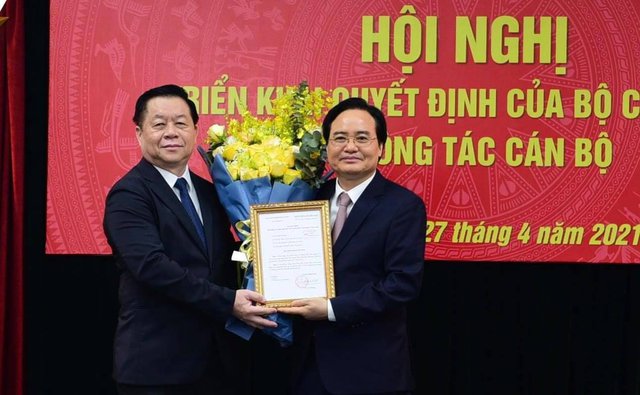 Bộ Chính trị bổ nhiệm ông Phùng Xuân Nhạ làm Phó trưởng Ban Tuyên giáo Trung ương - Ảnh 1.