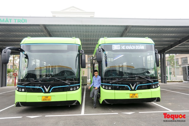 Chính thức đưa buýt điện Vinbus thân thiện với môi trường vào sử dụng  - Ảnh 2.