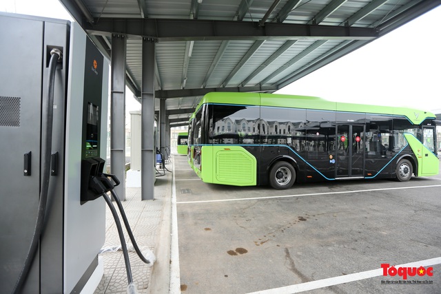 Chính thức đưa buýt điện Vinbus thân thiện với môi trường vào sử dụng  - Ảnh 10.