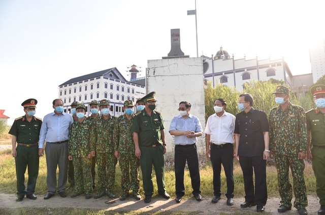 Thủ tướng yêu cầu An Giang khẩn trương hoàn thành xây dựng bệnh viện dã chiến - Ảnh 2.