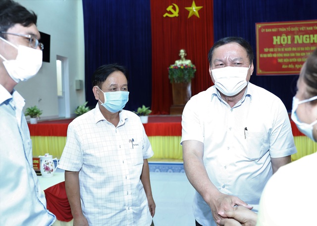 Bộ trưởng Nguyễn Văn Hùng trăn trở về “bài toán” nâng cao thu nhập cho người dân tỉnh Kon Tum  - Ảnh 5.