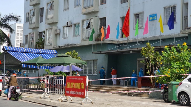 Phong tỏa chung cư 12T3, khu dân cư quanh vũ trường lớn nhất Đà Nẵng - Ảnh 13.