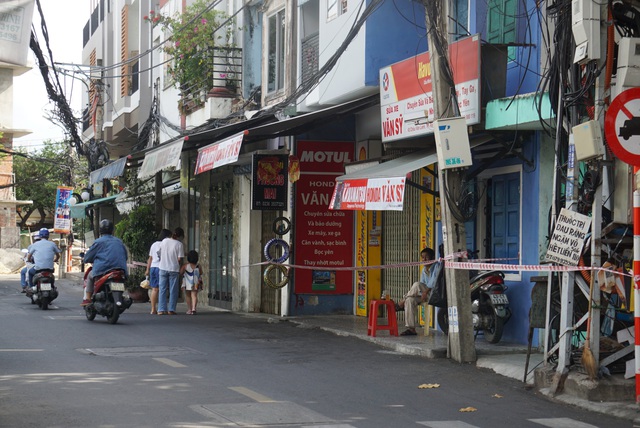 Phong tỏa chung cư 12T3, khu dân cư quanh vũ trường lớn nhất Đà Nẵng - Ảnh 4.