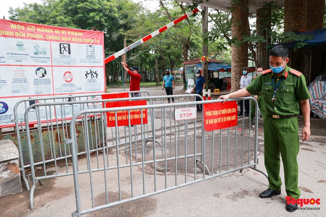 Công viên ở Hà Nội đồng loạt đóng cửa, ai cố tình xử lý nghiêm - Ảnh 10.