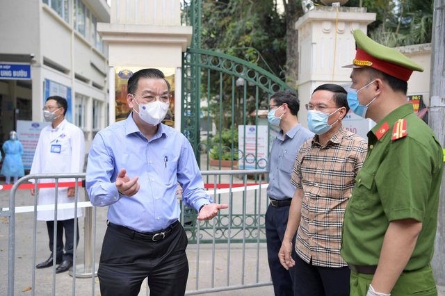 Chủ tịch Hà Nội yêu cầu &quot;nội bất xuất, ngoại bất nhập&quot; tại Bệnh viện K  - Ảnh 1.