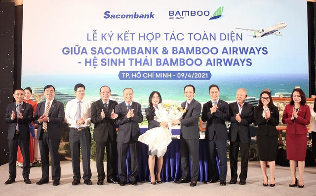 Chung tầm nhìn tiên phong chuyển đổi số, Bamboo Airways và Sacombank hợp tác toàn diện - Ảnh 3.