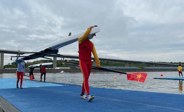 Rowing mang về tấm vé thứ 7 dự Olympic cho Việt Nam - Ảnh 1.