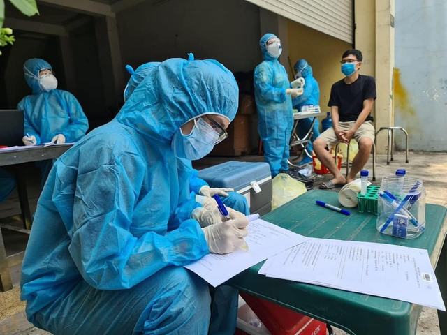Thực hiện đồng bộ các giải pháp nhằm sớm kiểm soát tình hình dịch bệnh tỉnh Bắc Giang - Ảnh 1.