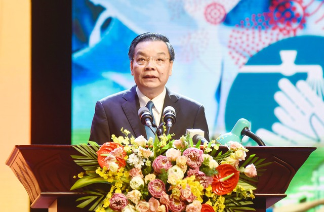 Chủ tịch Hà Nội kêu gọi tổ chức, cá nhân chung tay ủng hộ chương trình tiêm vắc xin phòng Covid-19 của thành phố - Ảnh 1.