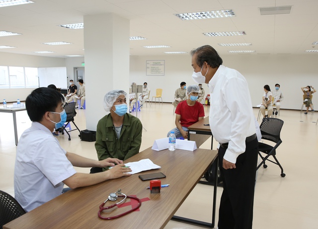 Phó Thủ tướng Thường trực Trương Hòa Bình: Chính phủ đã nỗ lực đến mức tối đa để nhân dân Việt Nam được tiếp cận với vaccine - Ảnh 2.