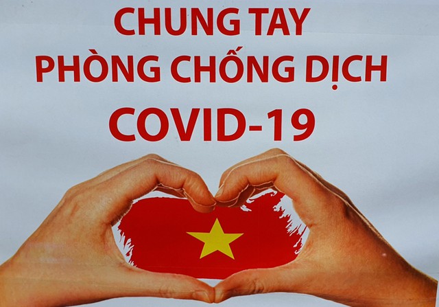 Đà Nẵng ủng hộ TPHCM 10 tỷ đồng; Quảng Ngãi ghi nhận 5 ca dương tính SARS-CoV-2 - Ảnh 1.