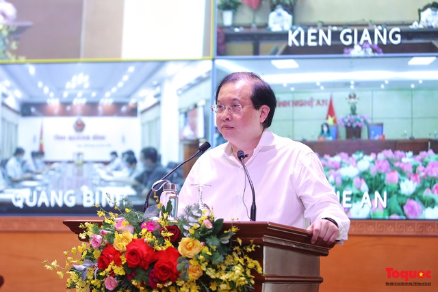 Để văn hóa trở thành động lực của sự phát triển phải hình thành môi trường văn hóa, đời sống văn hóa - Ảnh 4.