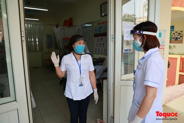 Hà Nội: Diễn tập “Đảm bảo y tế, phòng chống dịch bệnh Covid-19 trong kỳ thi tuyển sinh vào lớp 10 THPT năm học 2021-2022” - Ảnh 14.