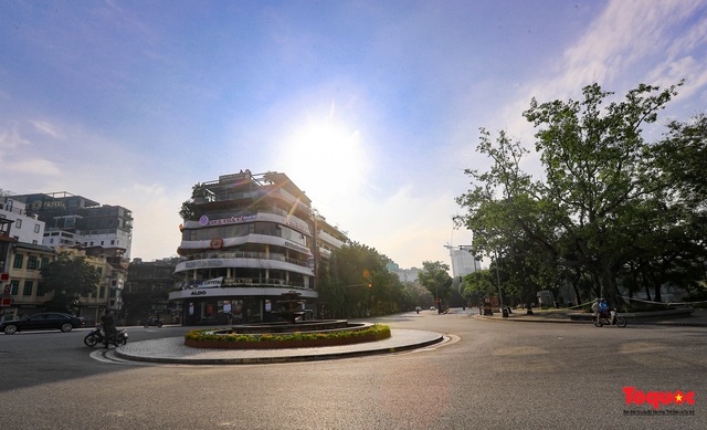Bộ VHTTDL yêu cầu các đơn vị trực thuộc thực hiện nghiêm Chỉ thị về giãn cách của TP Hà Nội - Ảnh 1.