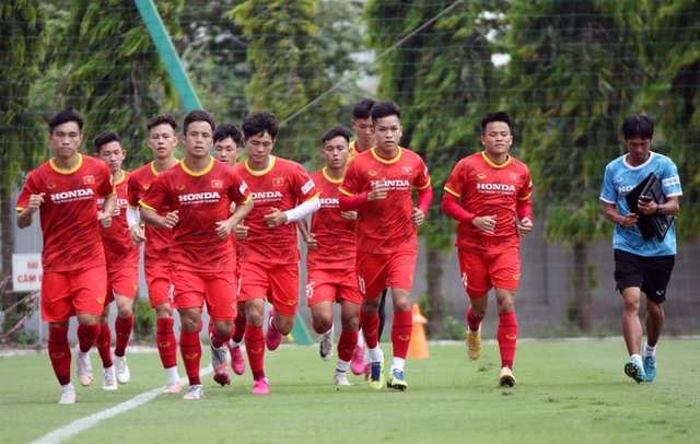 HLV Park Hang-seo đề xuất triệu tập 30 cầu thủ U22 Việt Nam - Ảnh 1.
