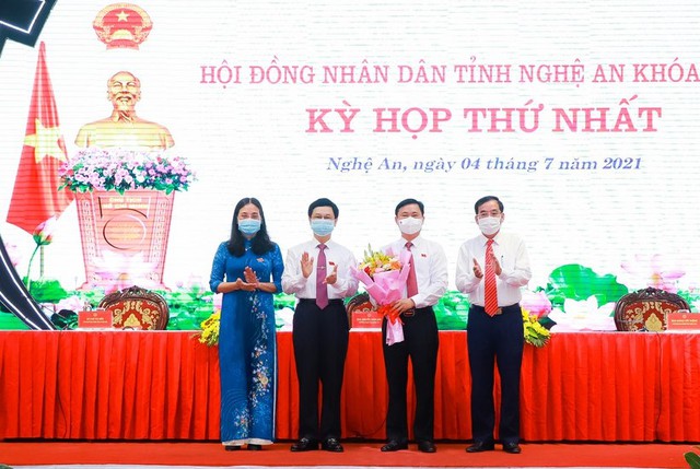 HĐND tỉnh Nghệ An, Yên Bái bầu nhân sự chủ chốt - Ảnh 2.