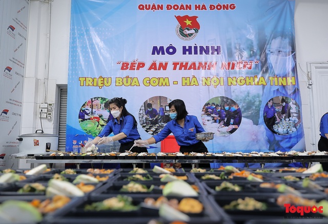 Hà Đông (Hà Nội): khởi động &quot;Bếp ăn thanh niên&quot; phục vụ miễn phí hàng trăm suất cơm mỗi ngày - Ảnh 11.