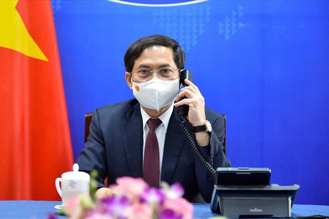 Bộ trưởng Ngoại giao Bùi Thanh Sơn làm Tổ trưởng Tổ công tác của Chính phủ về ngoại giao vaccine - Ảnh 1.
