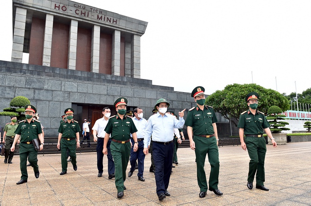 Thủ tướng: Cần nâng tầm công tác quản lý, bảo quản, duy tu, bảo dưỡng, tôn tạo Lăng Chủ tịch Hồ Chí Minh - Ảnh 1.