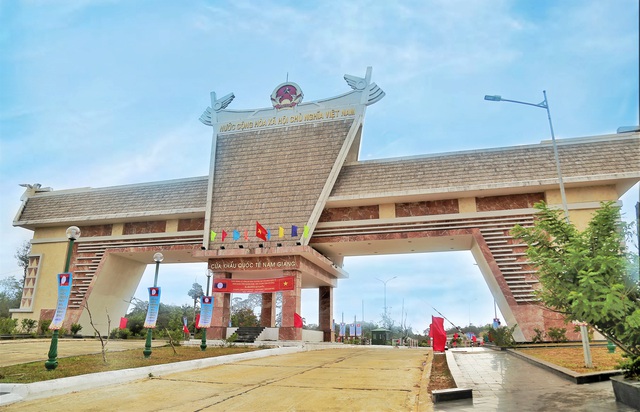 Thilogi mở tuyến vận chuyển qua cửa khẩu quốc tế Nam Giang - Đắc Tà Oọc  - Ảnh 1.