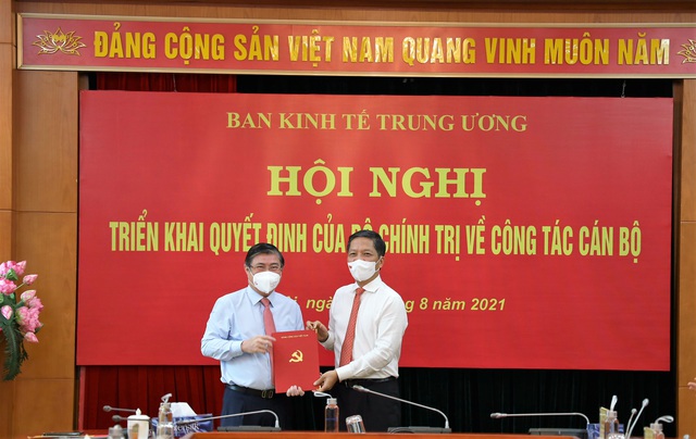 Tân Phó Trưởng Ban Kinh tế Trung ương Nguyễn Thành Phong: Nỗ lực phấn đấu để hoàn thành tốt nhiệm vụ được giao - Ảnh 1.