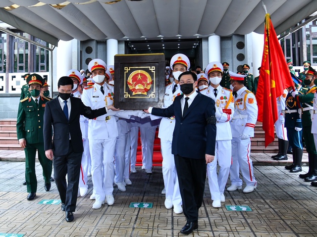 Tổ chức trọng thể Lễ tang Đại tướng Phùng Quang Thanh - Ảnh 7. Tổ chức trọng thể Lễ tang Đại tướng Phùng Quang Thanh - Ảnh 7.