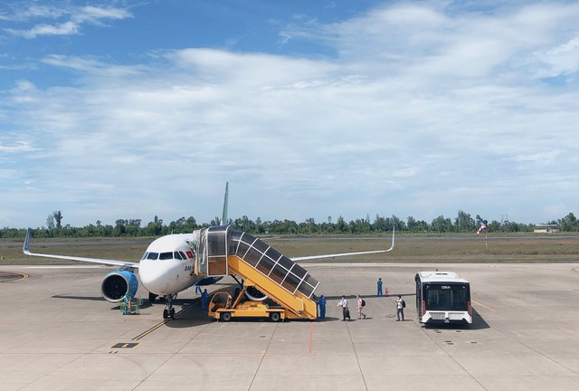 Bamboo Airways tiếp tục khai thác chuyến bay khứ hồi đặc biệt đưa y bác sĩ từ Huế vào miền Nam chống dịch - Ảnh 5.