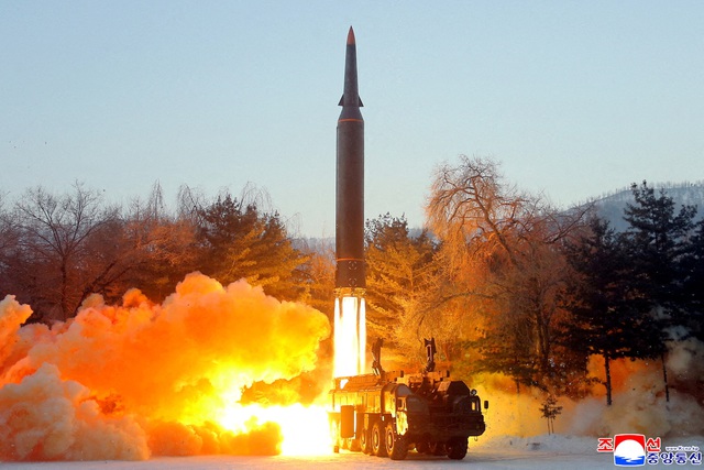 Mục tiêu quân sự đáng gờm của Triều Tiên sau loạt phóng tên lửa - Ảnh 1.