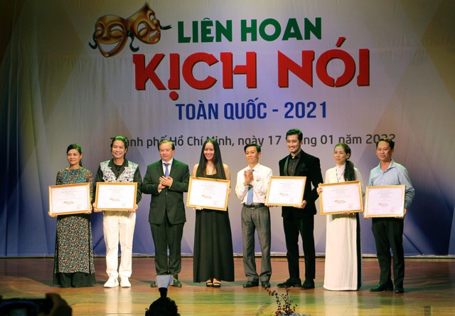 Sáu vở diễn đoạt huy chương vàng tại Liên hoan kịch nói toàn quốc- 2021 - Ảnh 2.