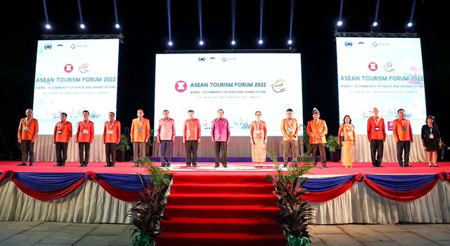 Diễn đàn Du lịch ASEAN 2022 khai mạc trọng thể tại Sihanoukville, Vương quốc Campuchia - Ảnh 1.